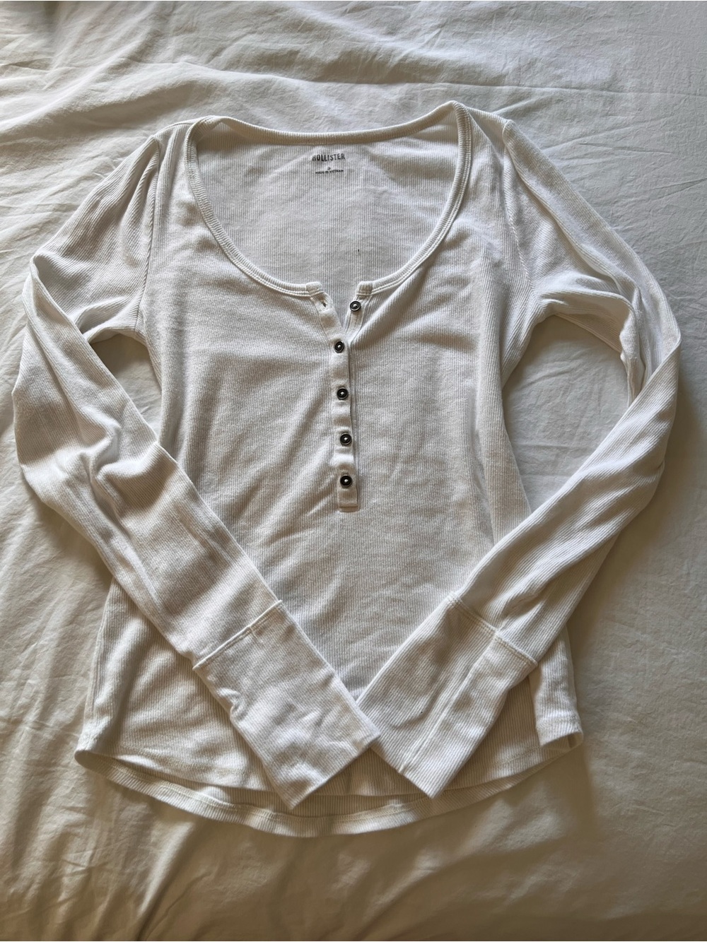 Hollister White Long-Sleeve Ribbed Henley Top